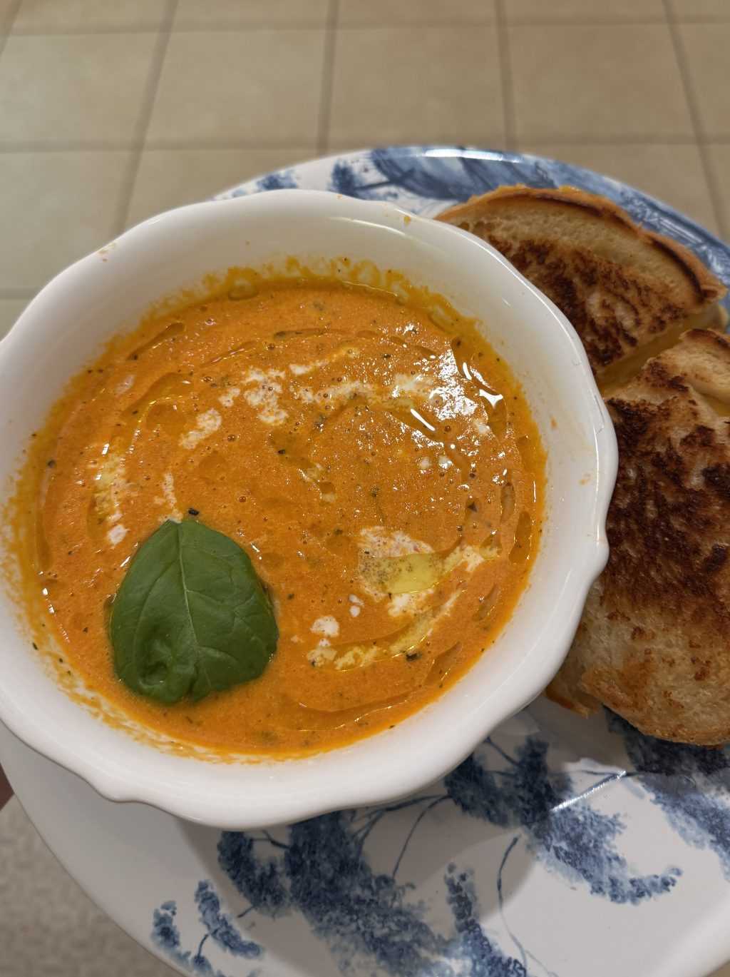 Easy Creamy Tomato Soup with Grilled&nbsp;Cheese