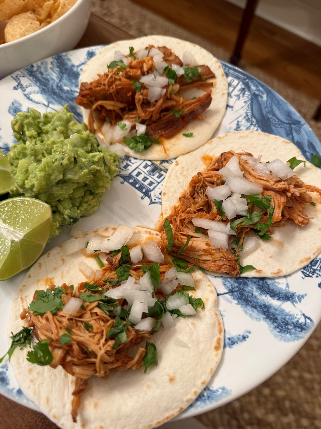 Slow Cooker Chicken&nbsp;Tacos